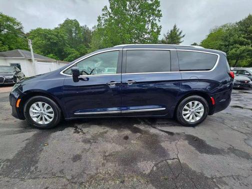 2018 Chrysler Pacifica Touring-L