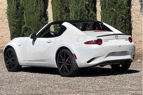 Snowflake White Pearl 2026 Mazda MX-5 Miata Grand Touring