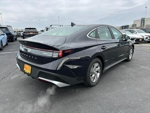 Carbon Blue 2026 Hyundai SONATA SE