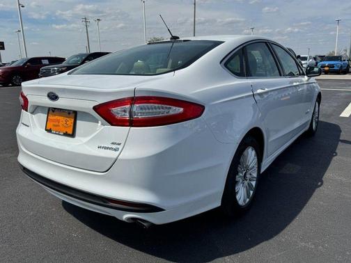 2014 Ford Fusion Hybrid SE