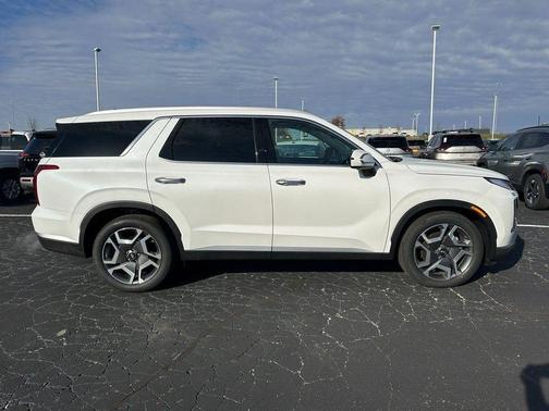 2025 Hyundai PALISADE SEL Premium