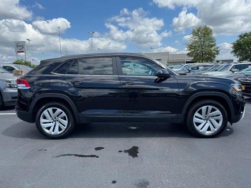 2022 Volkswagen Atlas Cross Sport 3.6L V6 SE w/Technology
