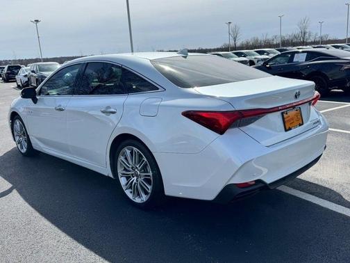 2021 Toyota Avalon Hybrid Limited