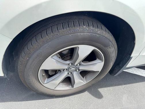 White Diamond Pearl 2014 Acura MDX 3.5L