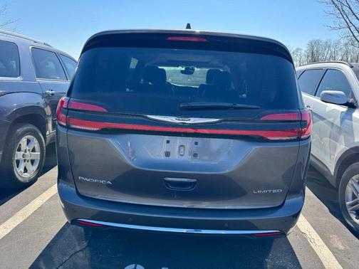 2022 Chrysler Pacifica Limited