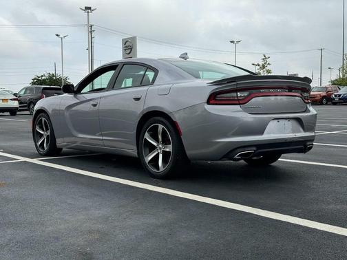2017 Dodge Charger SXT