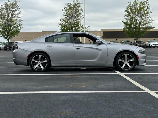 2017 Dodge Charger SXT