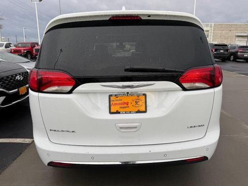 2017 Chrysler Pacifica Limited