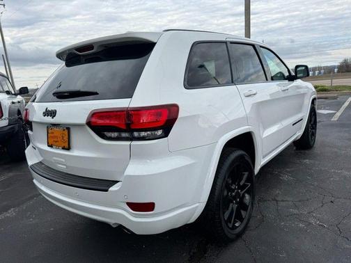 2020 Jeep Grand Cherokee Altitude