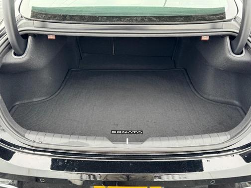 2024 Hyundai SONATA Hybrid Limited