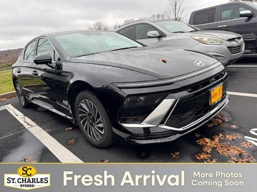 2024 Hyundai SONATA Hybrid Limited