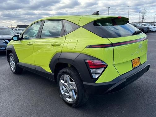 2025 Hyundai KONA SE