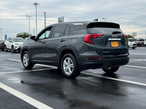 2021 GMC Terrain SLE