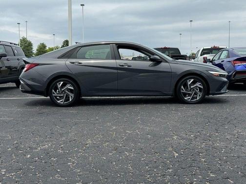 Gray Pearl 2025 Hyundai ELANTRA HEV SEL