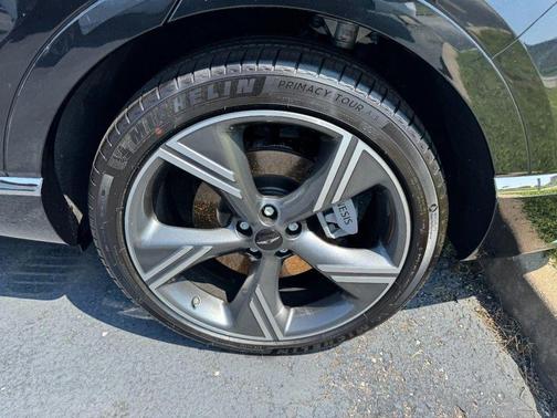 Vik Black 2026 Genesis GV80 3.5T Prestige