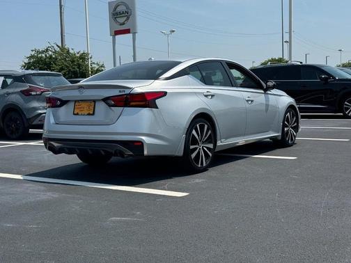 2019 Nissan Altima 2.5 SR