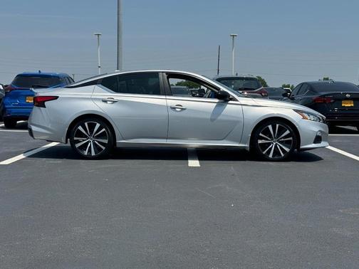 2019 Nissan Altima 2.5 SR