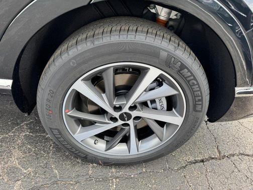 Vik Black 2026 Genesis GV80 2.5T Select
