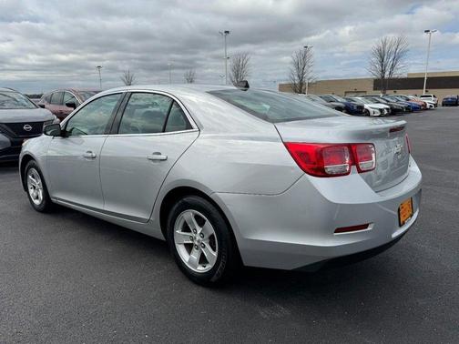 Silver Ice Metallic 2013 Chevrolet Malibu 1LS