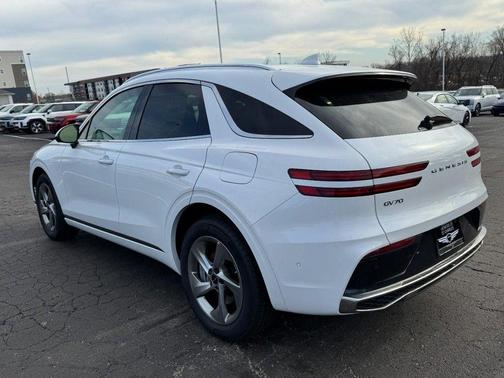 2026 Genesis GV70 2.5T Advanced