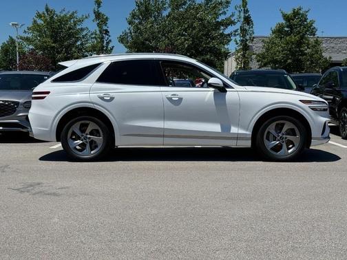 2026 Genesis GV70 2.5T Select