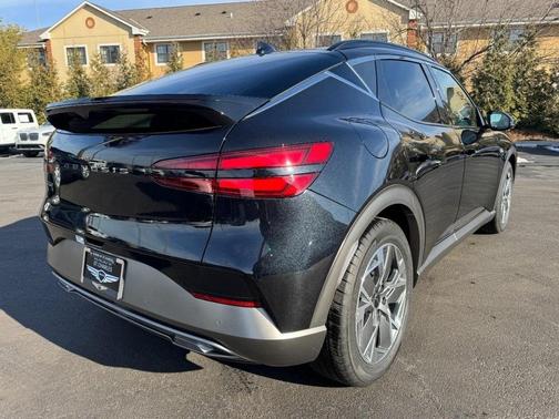 2025 Genesis GV60 