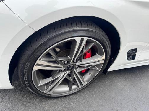 2025 Genesis G70 3.3T Sport Advanced