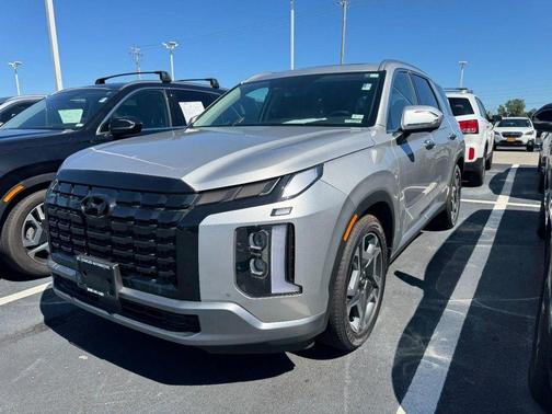 Silver 2025 Hyundai PALISADE SEL Premium