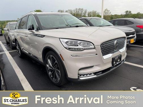 Ceramic Pearl Metallic 2020 Lincoln Aviator Reserve AWD