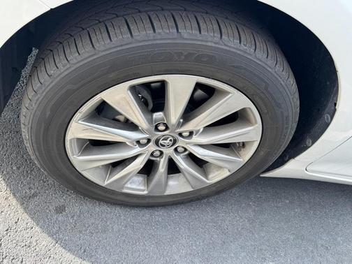 2017 Toyota Camry XLE