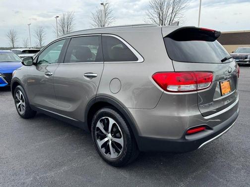 Titanium Silver 2016 Kia Sorento EX