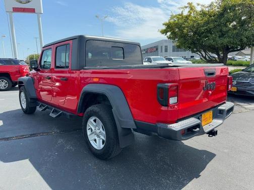 2020 Jeep Gladiator Sport