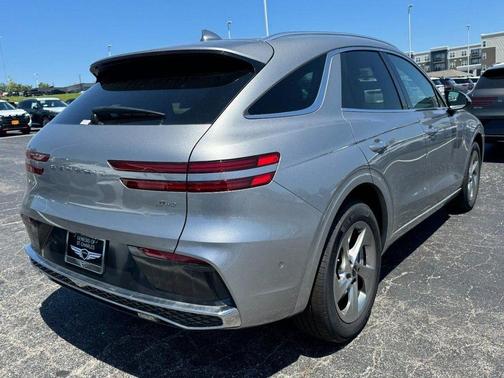 Savile Silver 2026 Genesis GV70 2.5T Advanced