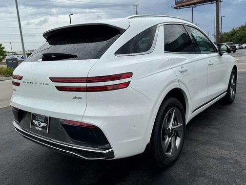 Uyuni White 2026 Genesis GV70 2.5T Advanced