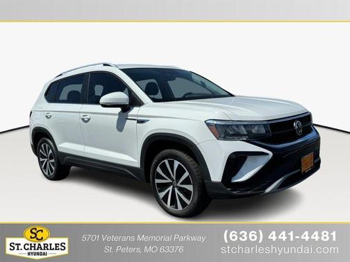 Pure White 2022 Volkswagen Taos 1.5T SE