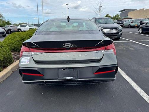 Amazon Gray 2025 Hyundai ELANTRA Limited