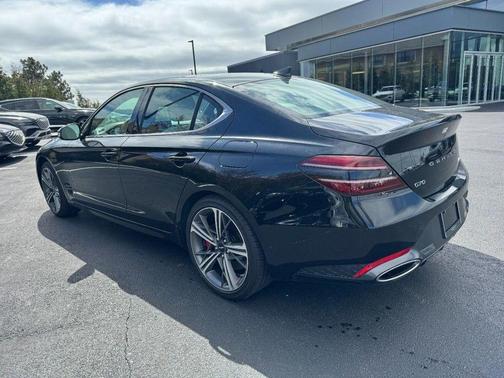2025 Genesis G70 2.5T