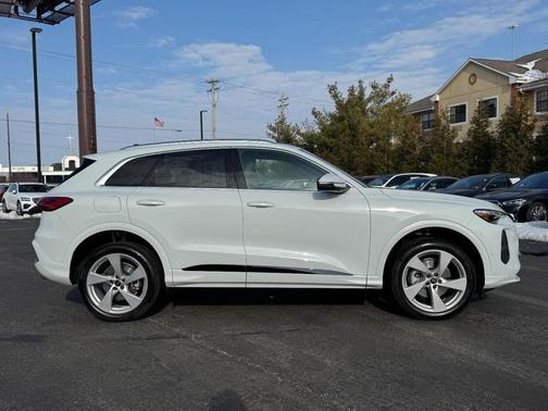 2025 Audi Q5 2.0T quattro Premium