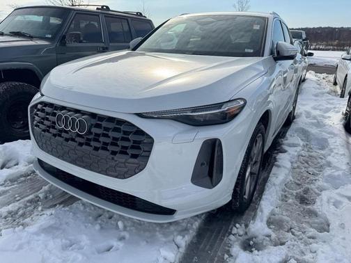 2025 Audi Q5 2.0T quattro Premium