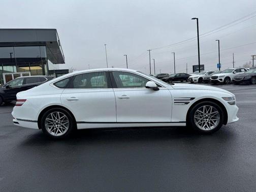 2025 Genesis G80 2.5T