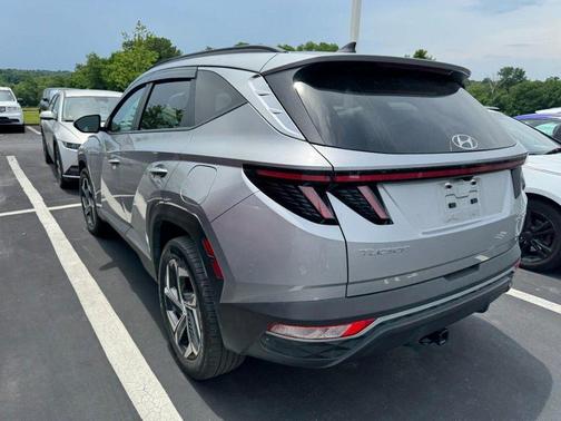 Shimmering Silver 2022 Hyundai TUCSON Hybrid SEL Convenience