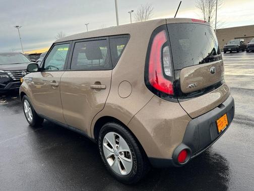 2016 Kia Soul Base