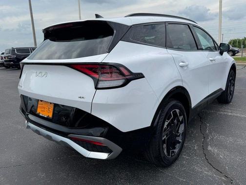 Glacial White Pearl 2024 Kia Sportage SX-Prestige