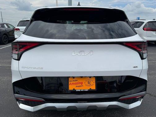 Glacial White Pearl 2024 Kia Sportage SX-Prestige