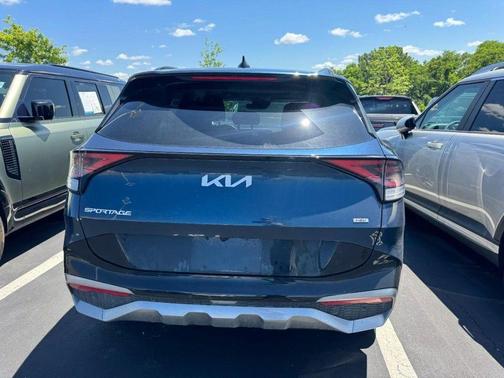 Blue 2023 Kia Sportage Hybrid SX-Prestige