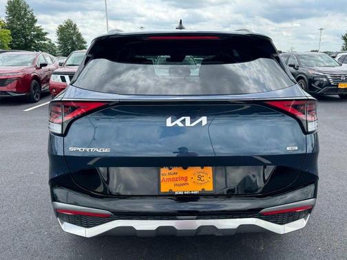 Blue 2023 Kia Sportage Hybrid SX-Prestige