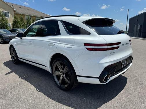 2025 Genesis GV70 2.5T