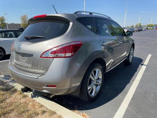 2011 Nissan Murano LE