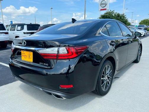Obsidian Black 2016 Lexus ES 350 Base