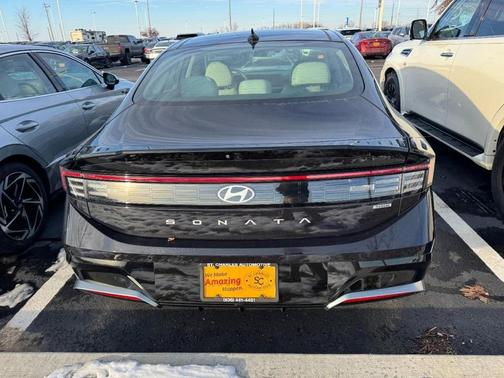 2024 Hyundai SONATA Hybrid Limited